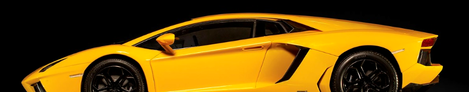 Pocher 1/8 scale yellow Lamborghini Aventador Coupe Gialo kit HK119