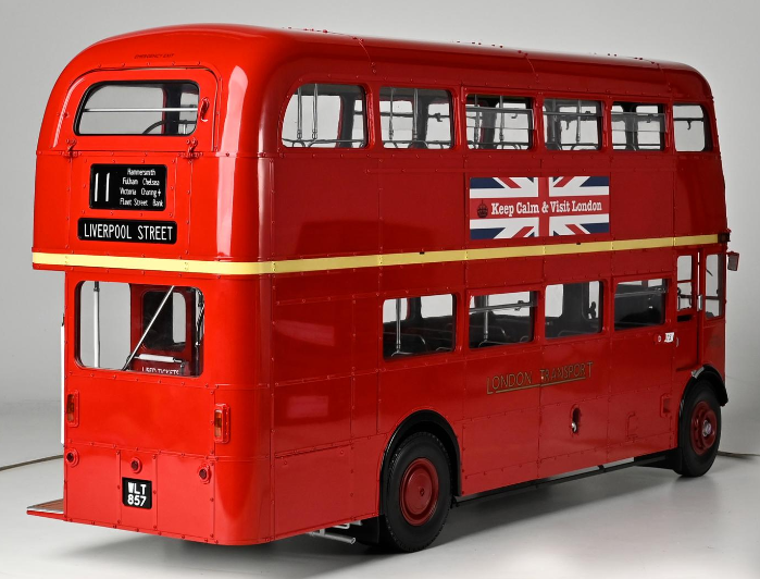 IXO 1/12 scale London Routemaster Bus kit IXO 1/12 scale London Routemaster Bus kit