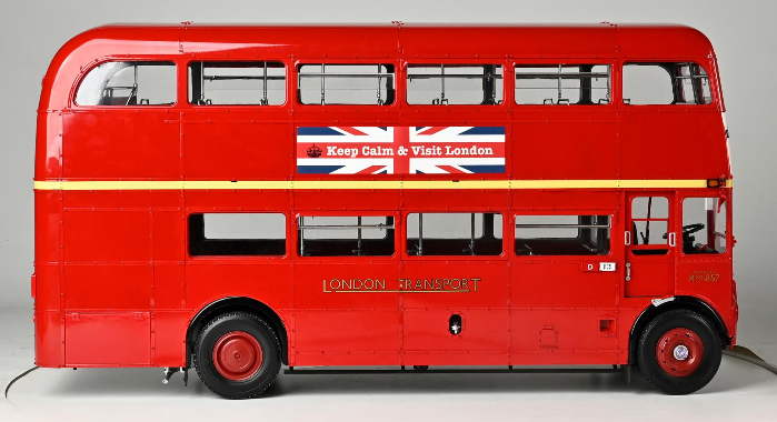 IXO 1/12 scale London Routemaster Bus kit IXO 1/12 scale London Routemaster Bus kit