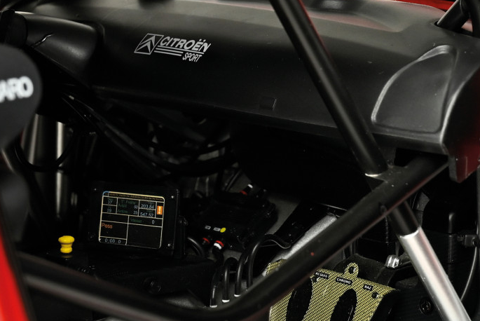 IXO 1/8 scale Citroen C4 WRC (Sebastien Loeb) kit