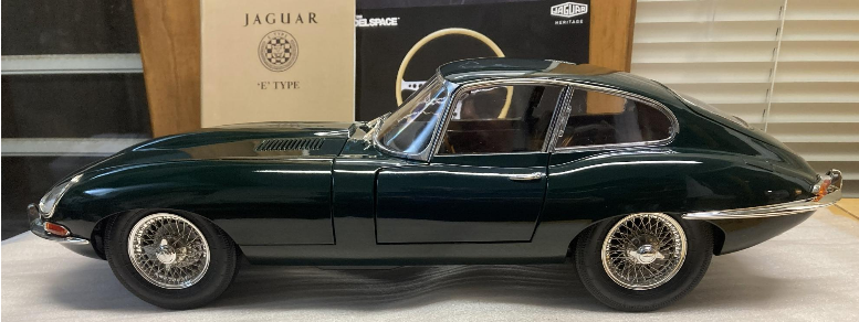 DeAgostini 1/8 E-Type Jaguar Series 1