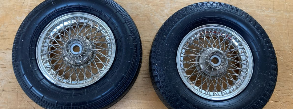 DeAgostini 1/8 E-Type Jaguar Series 1