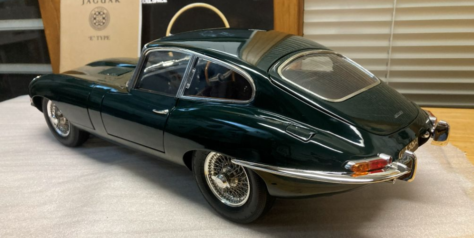 DeAgostini 1/8 E-Type Jaguar Series 1