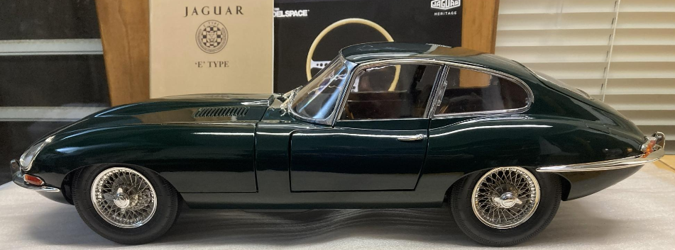 DeAgostini 1/8 E-Type Jaguar Series 1